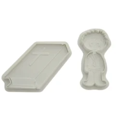 Cortapastas con expulsor Niño Comunión + Biblia