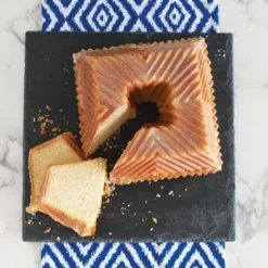 Molde Squared Pan Gold de Nordic Ware