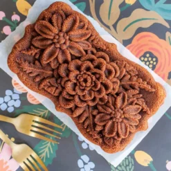 Molde Wildflower Nordic Ware Loaf Pan
