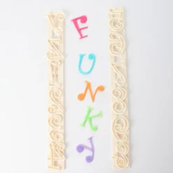 Set cortadores letras y números Funky